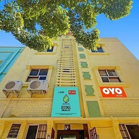 Oyo 81287 Empire Inn Chennai Exteriör bild